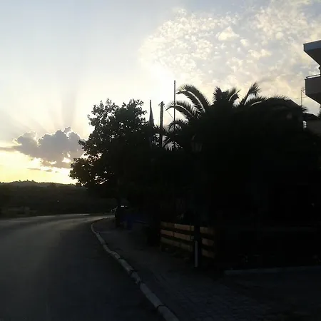 Mylos * KASSANDRA